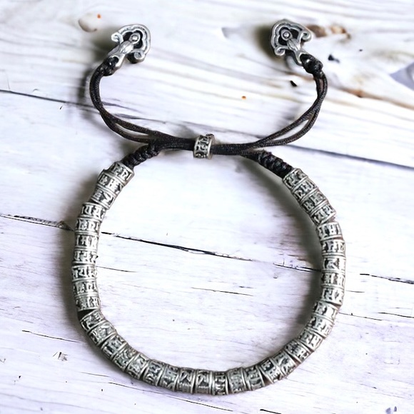 OM MANI PADME HUM SILVER BEAD UNISEX BRACELET - Picture 5 of 10